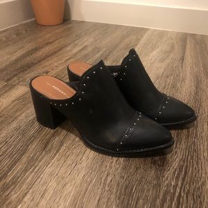 REPORT studded mules